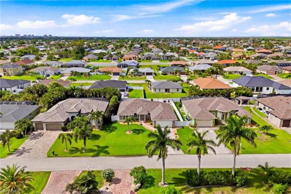 Cape Coral, 2658 31st Ln, Cape Coral, Florida 33914, image 2