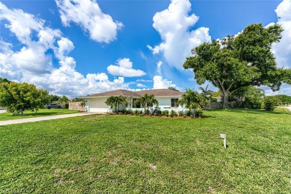 Whiskey Creek Club Estates, 5302 E Shalley Cir, Fort Myers, Florida 33919, image 1