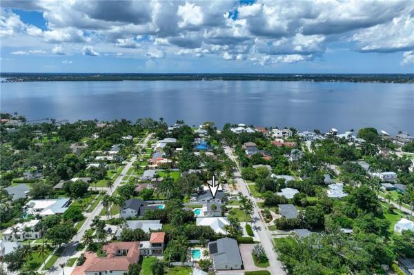 Phillips 4th Division, 1342 Alhambra Dr, Fort Myers, Florida 33901, image 2