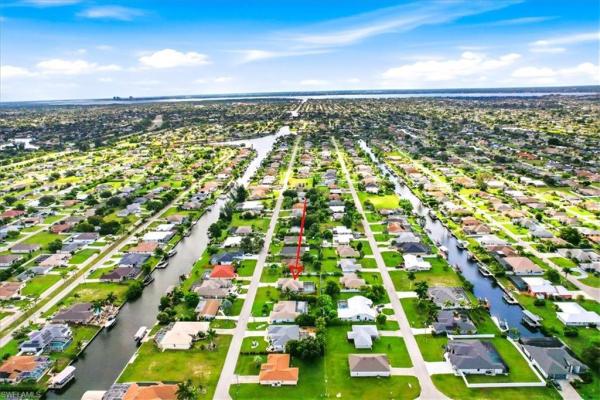 Cape Coral Residential, 130 28th Ter, Cape Coral, Florida 33904, image 2