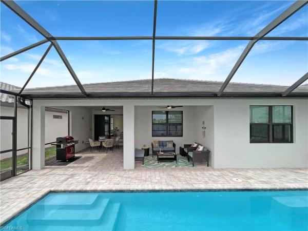 2057 Yellowfin Cir, Naples, Florida 34114, image 2