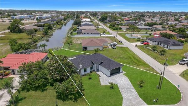 Cape Coral, 824 15th St, Cape Coral, Florida 33991, image 2