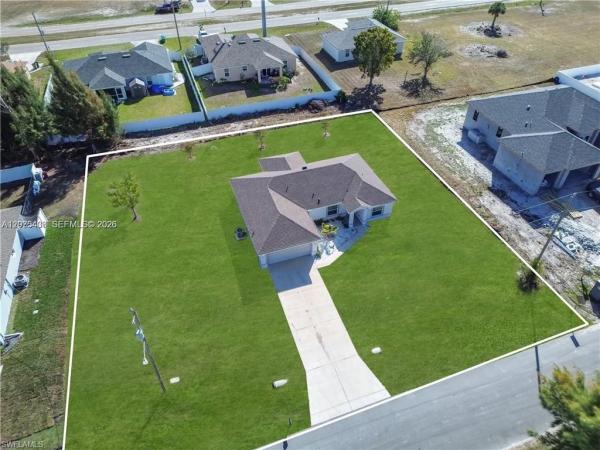 Cape Coral Residential, 1105 24th Pl, Cape Coral, Florida 33993, image 3