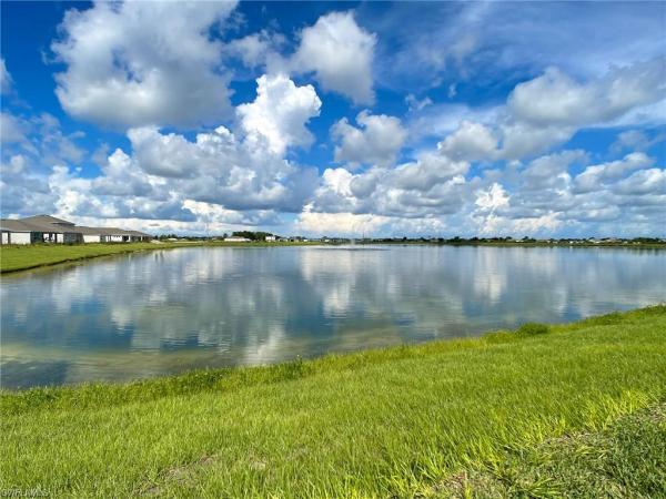 Stonewater, 848 Heather Lake Ave, Cape Coral, Florida 33993, image 2