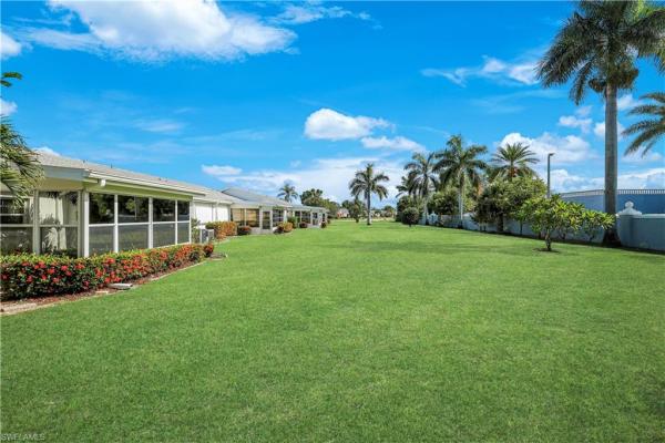 Myerlee Esquire Courts, 7079 Cedarhurst Dr, Fort Myers, Florida 33919, image 3