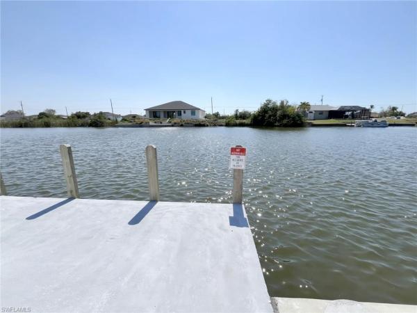 2742 10th St, Cape Coral, Florida 33993, image 2