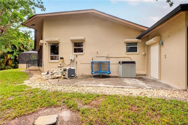Riverbend Golf & River Club, 6090 Anchorline Ct, North Fort Myers, Florida 33917, image 1