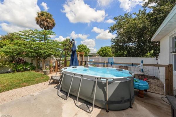 Cape Coral, 4008 22nd Pl, Cape Coral, Florida 33909, image 1