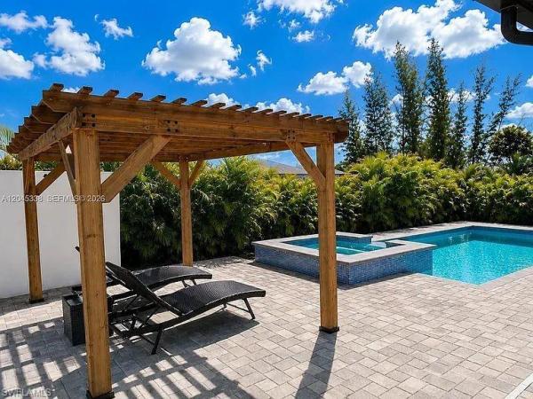 Cape Coral, 1600 1st St, Cape Coral, Florida 33991, image 1