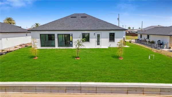 Cape Coral Residential, 318 9th St, Cape Coral, Florida 33993, image 2