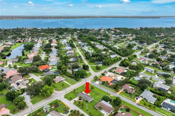 1007 Wilshire Dr, Fort Myers, Florida 33919, image 1