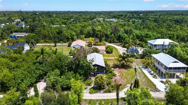 Sundiet Village, 7160 Guava Ave, Bokeelia, Florida 33922, image 2