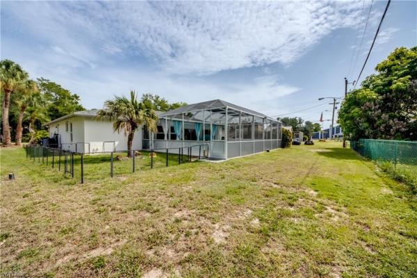 1214 Baldwin Pl, Lehigh Acres, Florida 33936, image 1
