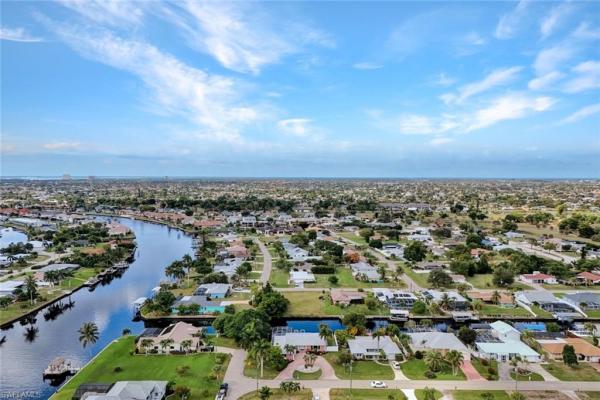 Cape Coral, 4232 8th Pl, Cape Coral, Florida 33904, image 2