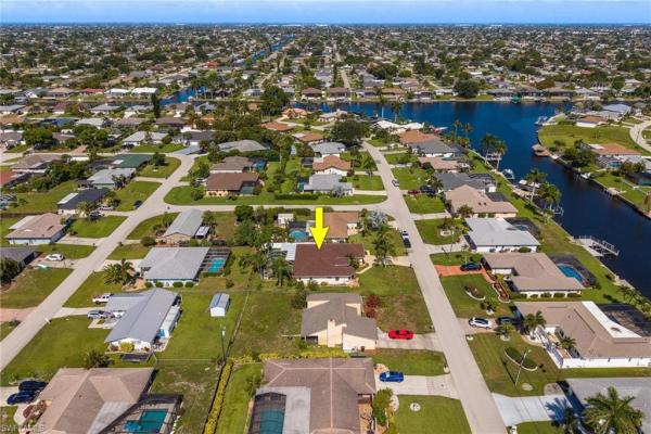 Cape Coral, 1132 32nd Ter, Cape Coral, Florida 33904, image 1