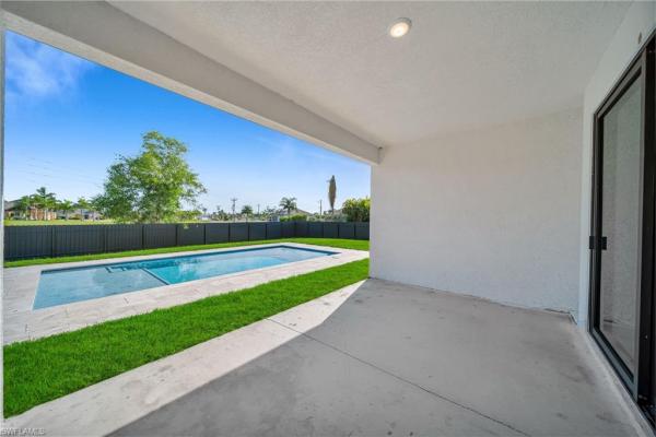 Cape Coral, 2504 32nd St, Cape Coral, Florida 33914, image 3