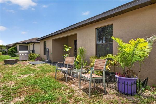 Shadow Lakes, 225 Shadow Lakes Dr, Lehigh Acres, Florida 33974, image 2