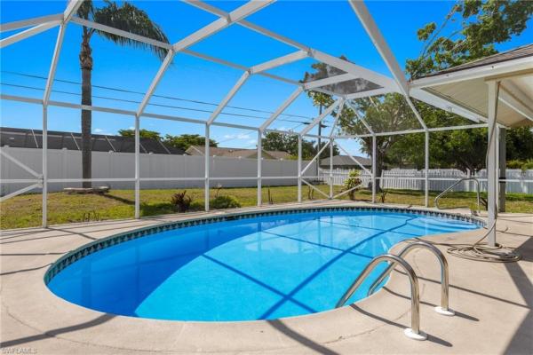 Cape Coral, 1944 Country Club Blvd, Cape Coral, Florida 33990, image 2