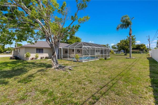 Cape Coral, 1944 Country Club Blvd, Cape Coral, Florida 33990, image 1
