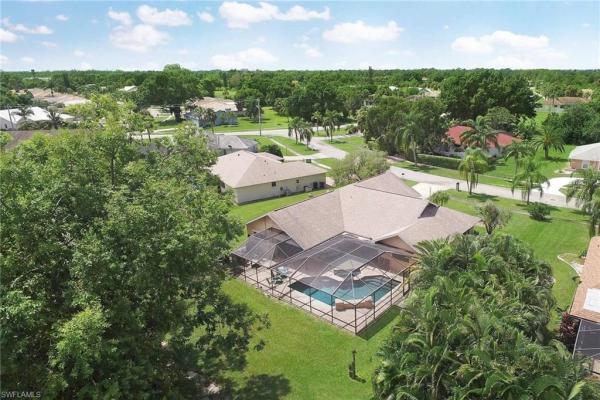  Lochmoor, 4220 Glasgow Ct, North Fort Myers, Florida 33903, image 3