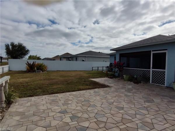 Cape Coral Residential, 1409 9th Ter, Cape Coral, Florida 33993, image 2