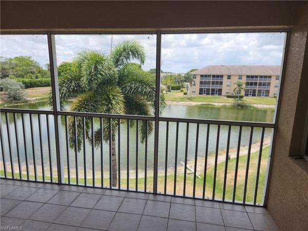 9660 Victoria Ln #A301, Naples, Florida 34109, image 3
