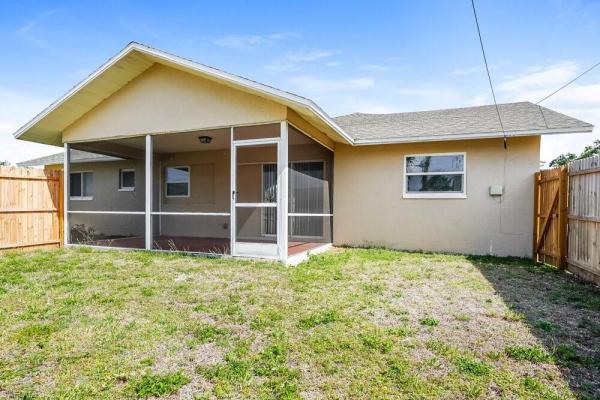 Cape Coral, 706 11th St, Cape Coral, Florida 33991, image 1