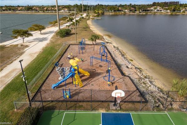 The Harborage, 5350 Harborage Dr, Fort Myers, Florida 33908, image 3