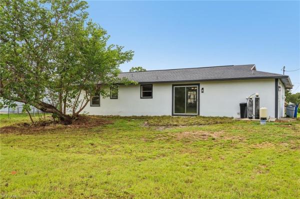 Lehigh Acres, 3709 SW 10th St, Lehigh Acres, Florida 33976, image 2
