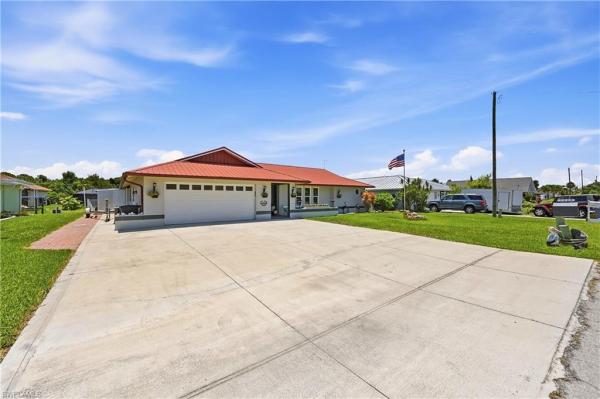 North Fort Myers No HOA, 7219 Reymoor Dr, North Fort Myers, Florida 33917, image 3