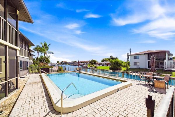 Heatherton Manor, 4711 5th Ave #7, Cape Coral, Florida 33904, image 2