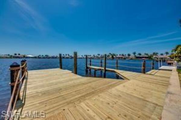 Cape Coral, 702 52nd St, Cape Coral, Florida 33914, image 2