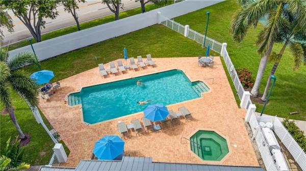 Coconut Creek, 12281 Mcgregor Palms Dr, Fort Myers, Florida 33908, image 2