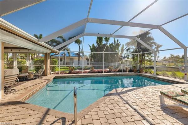 1704 Palaco Grande Pkwy, Cape Coral, Florida 33904, image 2