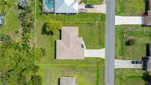 Mirror Lakes, 720 Zebu Pl, Fort Myers, Florida 33913, image 2