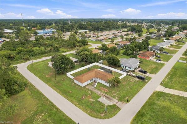 Lehigh Acres, 301 Hollywood St, Lehigh Acres, Florida 33936, image 2
