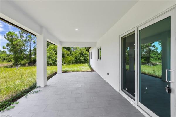 Lehigh Acres, 1142 E Dutchess St, Lehigh Acres, Florida 33974, image 3