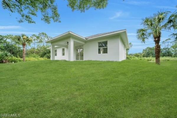Lehigh Acres, 404 15th St, Lehigh Acres, Florida 33972, image 1