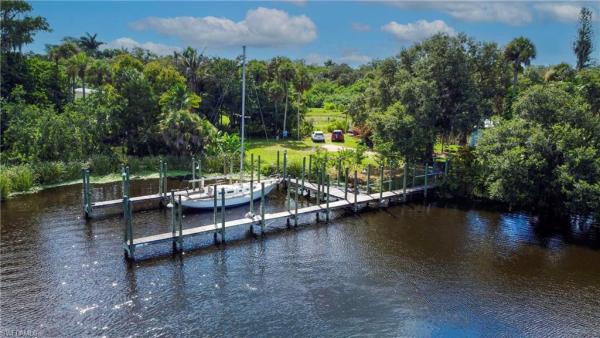 Alva Residential, 1821 Sunset Trl, Alva, Florida 33920, image 1