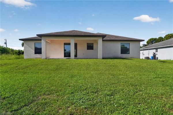 Lehigh Acres, 2712 SW 15th St, Lehigh Acres, Florida 33976, image 2