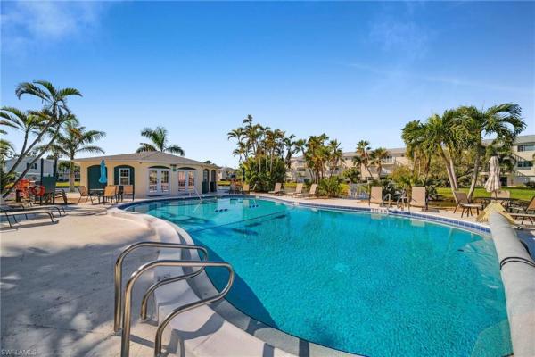 13540 Stratford Place Cir #202, Fort Myers, Florida 33919, image 2