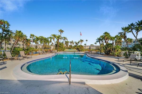 13540 Stratford Place Cir #202, Fort Myers, Florida 33919, image 1