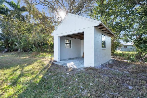 Alabama Grove Terrace, 356 New York Dr, Fort Myers, Florida 33905, image 2