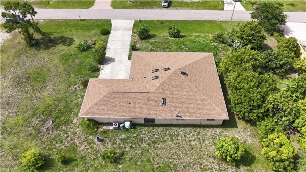 Cape Coral, 2815 26th Ter, Cape Coral, Florida 33993, image 2