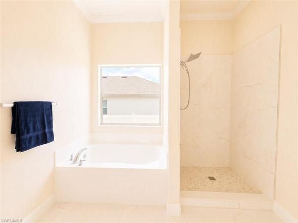 Cape Coral, 200 7th Ter, Cape Coral, Florida 33993, image 3