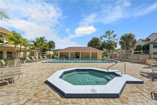 8474 Charter Club Cir #13, Fort Myers, Florida 33919, image 2