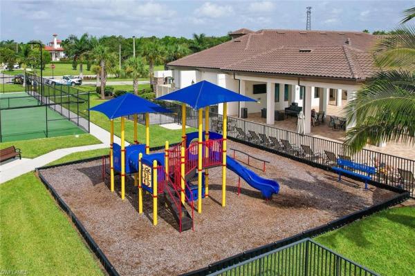 Portico, 14467 Cantabria Dr, Fort Myers, Florida 33905, image 3