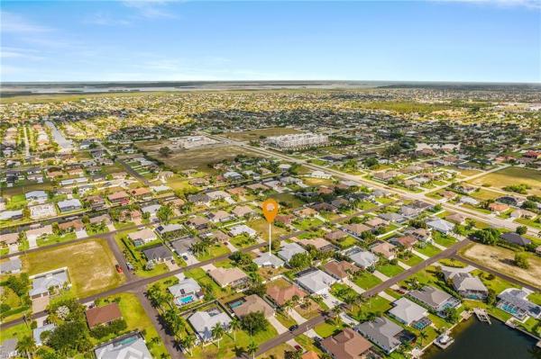 Cape Coral, 4321 19th Ave, Cape Coral, Florida 33914, image 2