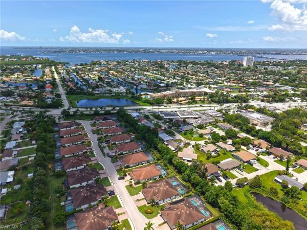 Riverside Avenue Villas, 1169 Town And River Dr, Fort Myers, Florida 33919, image 2