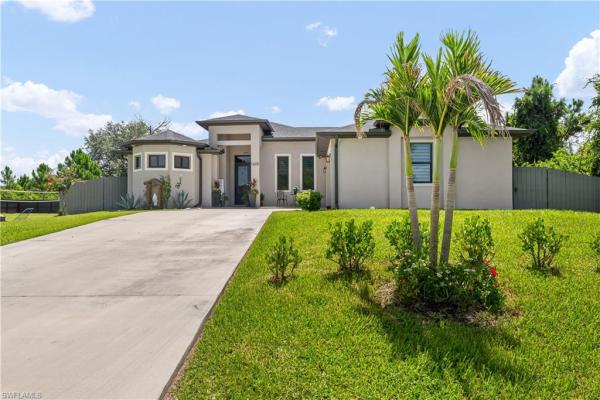 Lehigh Acres, 1405 S Bruce Ave, Lehigh Acres, Florida 33976, image 1